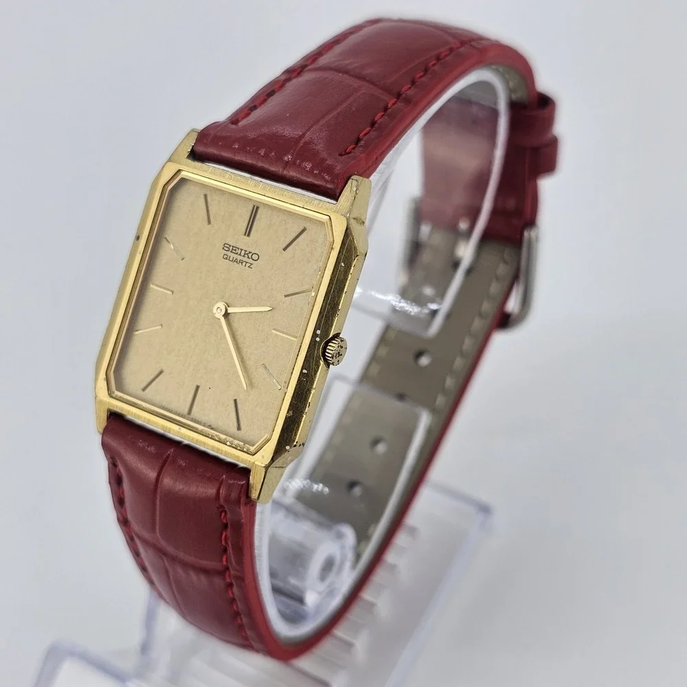 VTG Seiko Tank Women Watch 26MM Gold Dial NEW Red Leather Bands NEW Battery